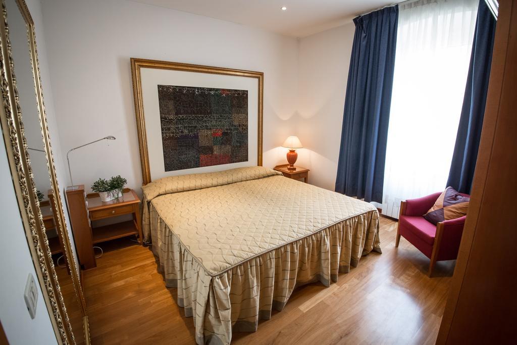 Residence Victoria Trieste Oda fotoğraf